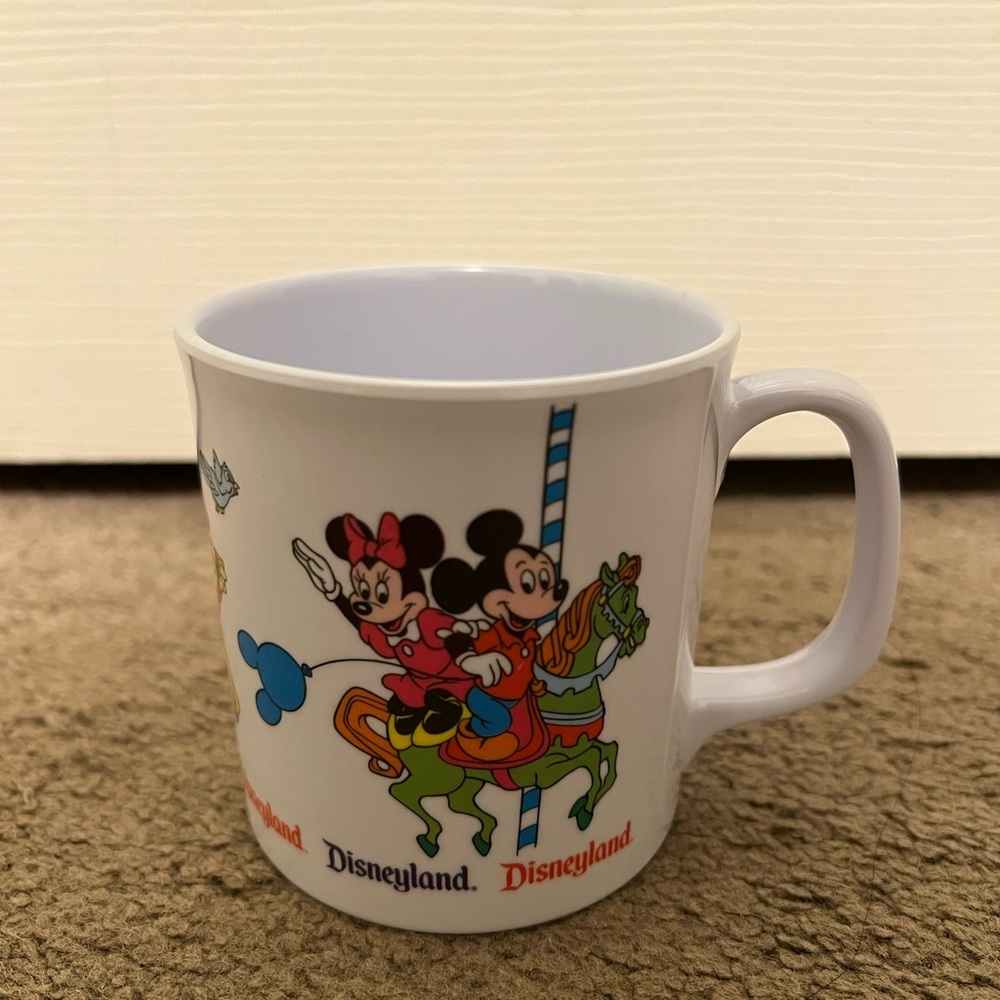 (NWOT) Vintage Disneyland Mug